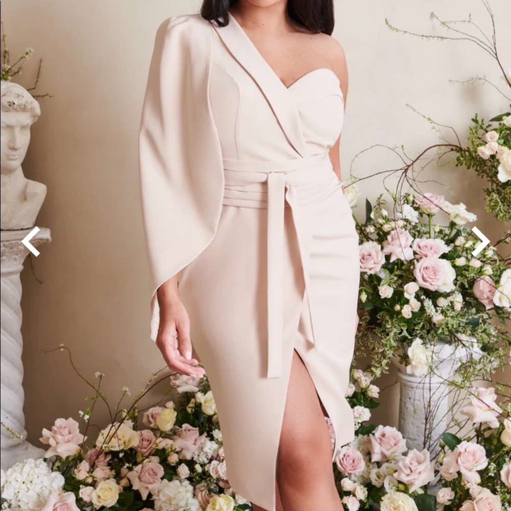 Lavish Alice- tailored one shoulder cape midi dress